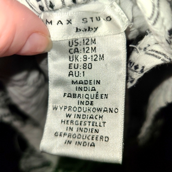 Max studio baby girl black and white romper - Picture 3 of 3